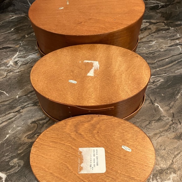 SHAKER /BENTWOOD STYLE THREE OVAL LIDDED BOXES CHERRY FINISH WOODEN TRADITIONAL - Picture 7 of 10